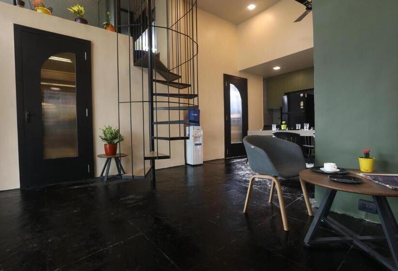 فندق صغير Mayura Aureole Coliving