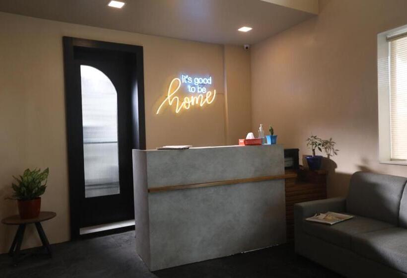 فندق صغير Mayura Aureole Coliving