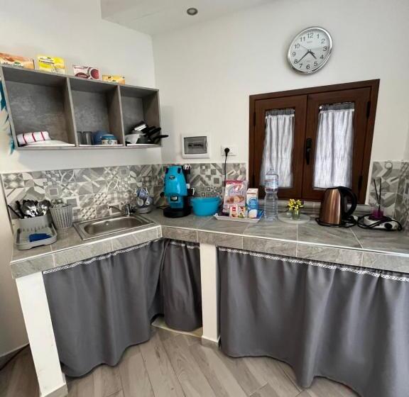 ベッドアンドブレックファースト Ai Monachelli