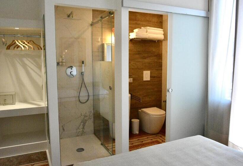 ベッドアンドブレックファースト Domus Aleria Deluxe Rooms