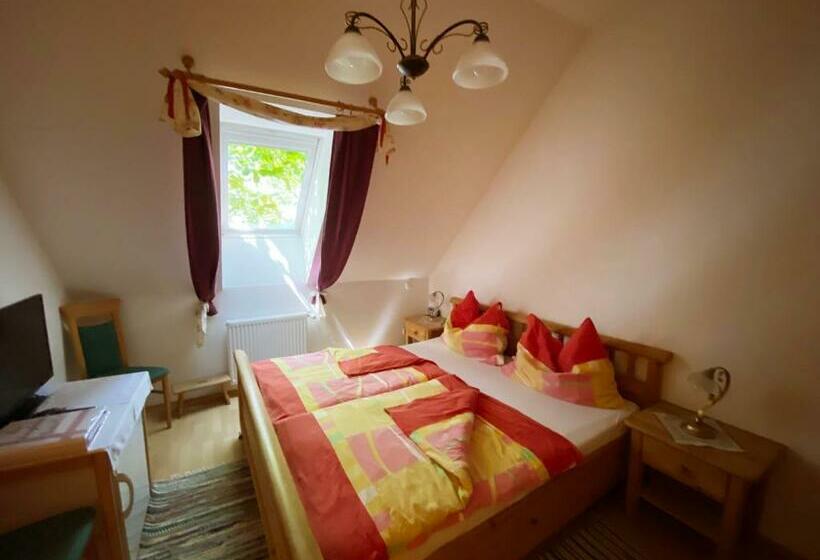 Bed and Breakfast Farmer Rabensteiner