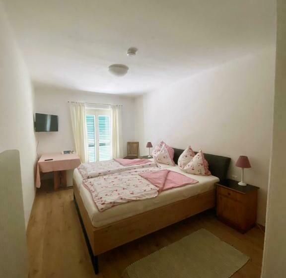 Bed and Breakfast Farmer Rabensteiner