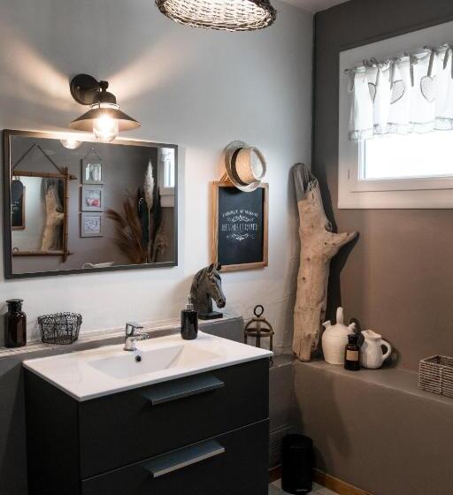 ベッドアンドブレックファースト La Norélie