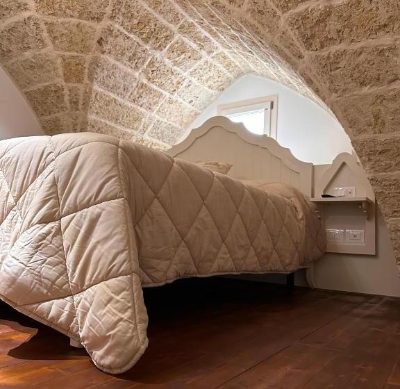 مبيت وإفطار Palazzo Alma Luxury Rooms