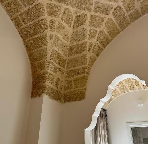 مبيت وإفطار Palazzo Alma Luxury Rooms