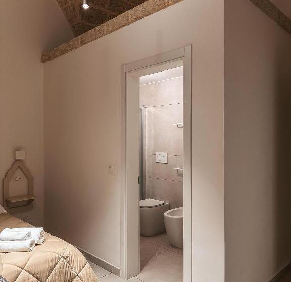 مبيت وإفطار Palazzo Alma Luxury Rooms