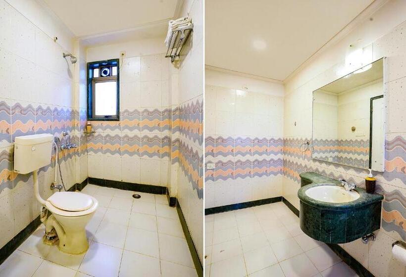 Fabhotel Prime Golden Emerald   Nr St Mary S Church Cni