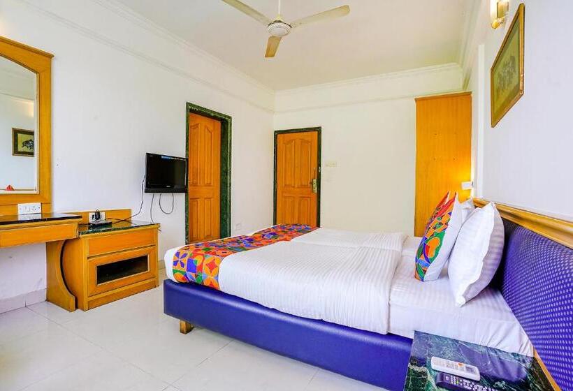 Fabhotel Prime Golden Emerald   Nr St Mary S Church Cni