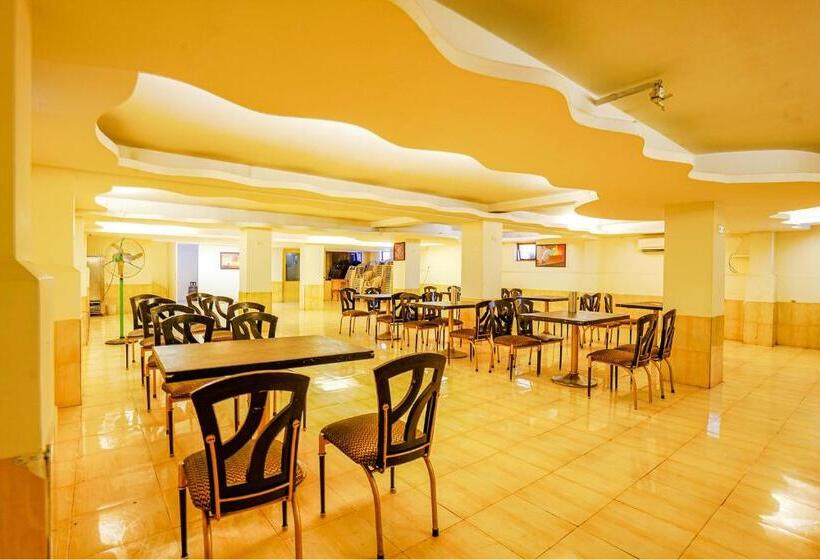 Fabhotel Prime Golden Emerald   Nr St Mary S Church Cni