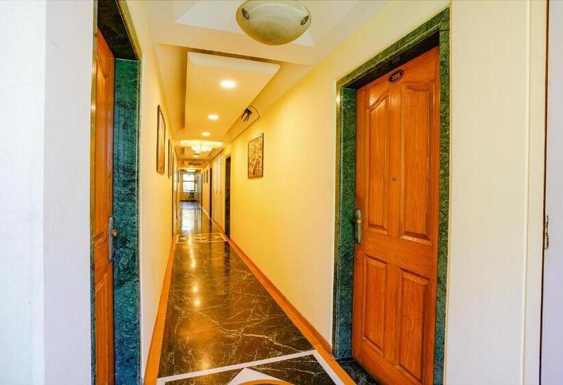 Fabhotel Prime Golden Emerald   Nr St Mary S Church Cni