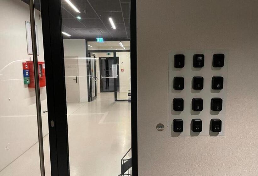 هتل At Home   Late Arrival Self Check In