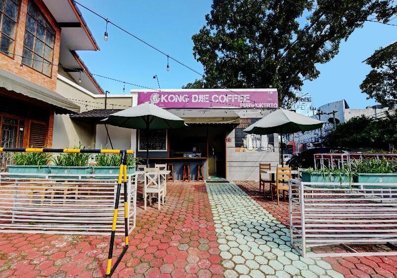 فندق Capital O 90497 Navaya Guest House