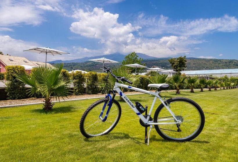 בית מלון כפרי Dipladenia Garden Country Resort