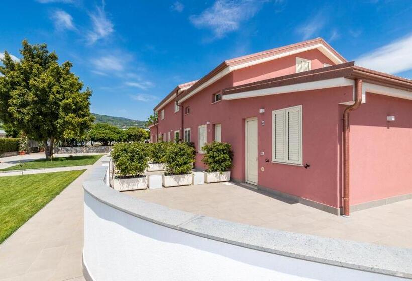 בית מלון כפרי Dipladenia Garden Country Resort