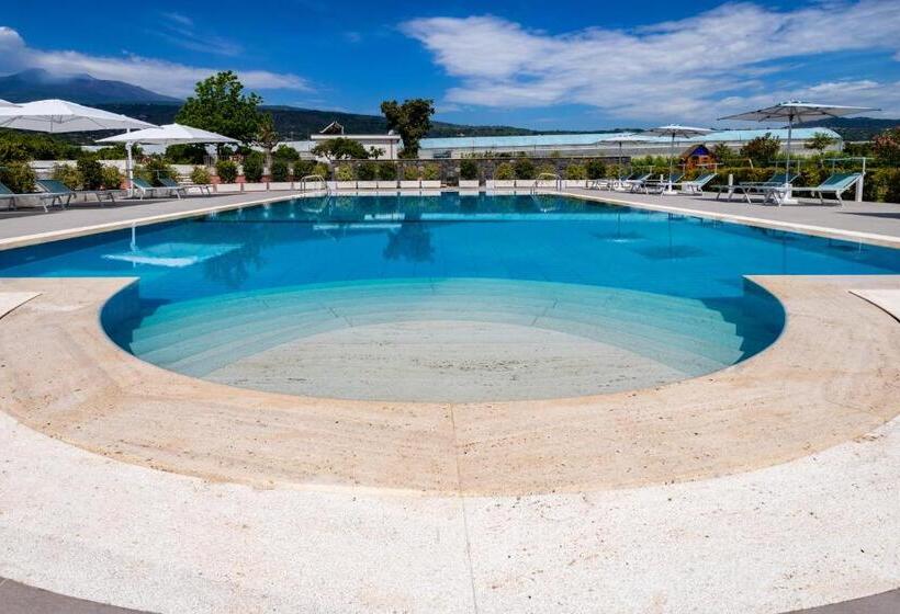 בית מלון כפרי Dipladenia Garden Country Resort