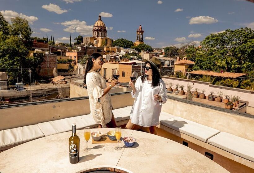 酒店 El Recinto Luxury