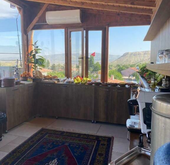 فندق Heritage Cave Inn