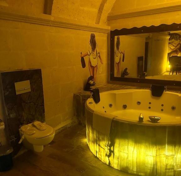 فندق Heritage Cave Inn