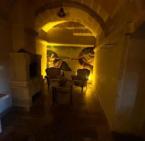 فندق Heritage Cave Inn