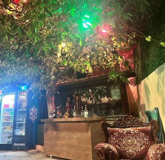 فندق Heritage Cave Inn