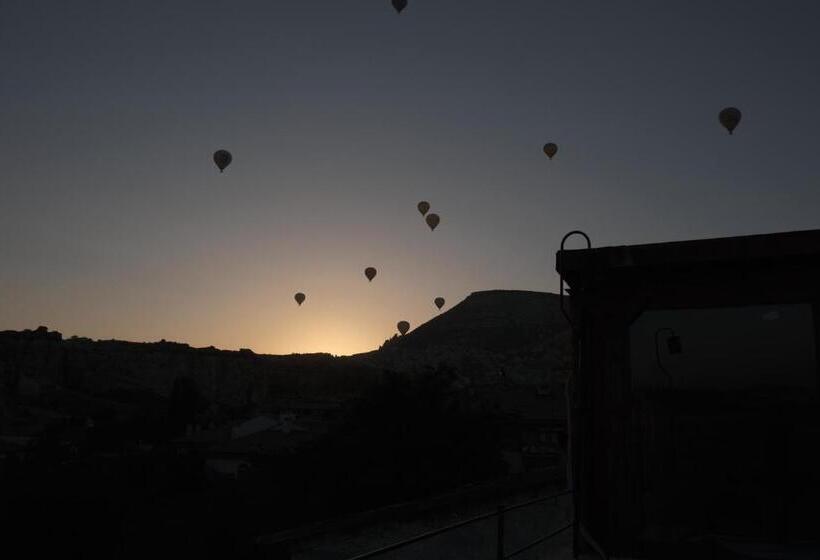 فندق Heritage Cave Inn