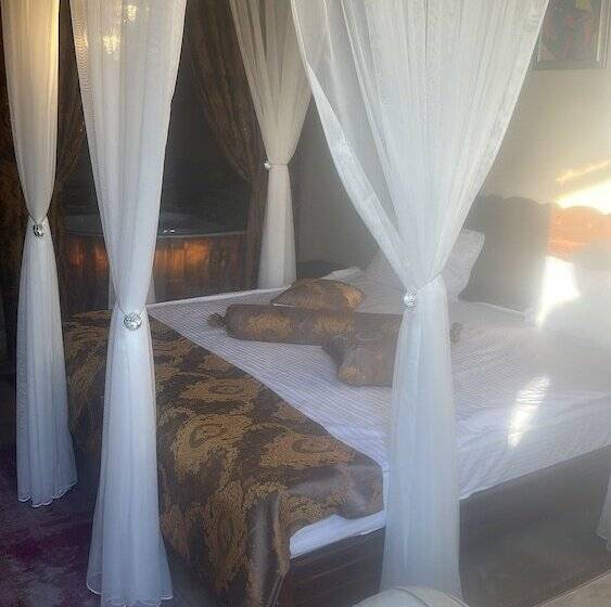 فندق Heritage Cave Inn