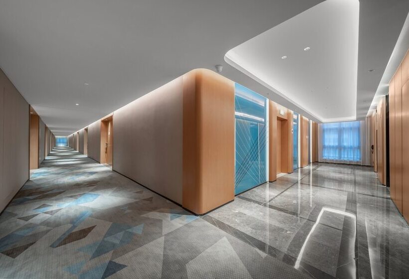 Отель Holiday Inn Express Yixing, An Ihg