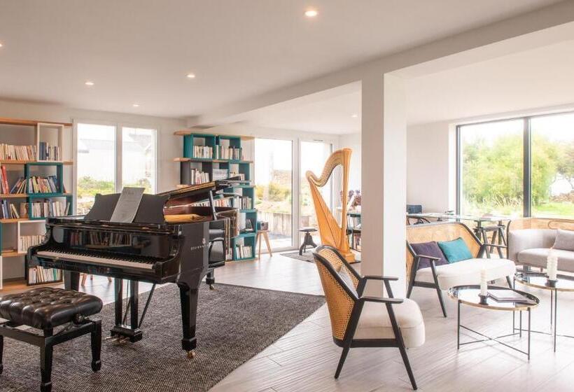 酒店 Hôtel Sport & Spa, Ile D Ouessant, The Originals Collection