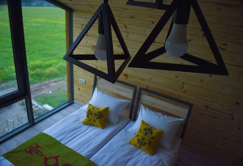 בית מלון כפרי Kaghni