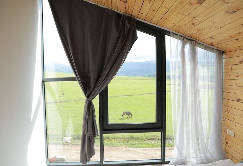 בית מלון כפרי Kaghni