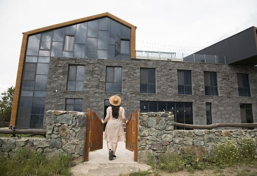 בית מלון כפרי Kaghni