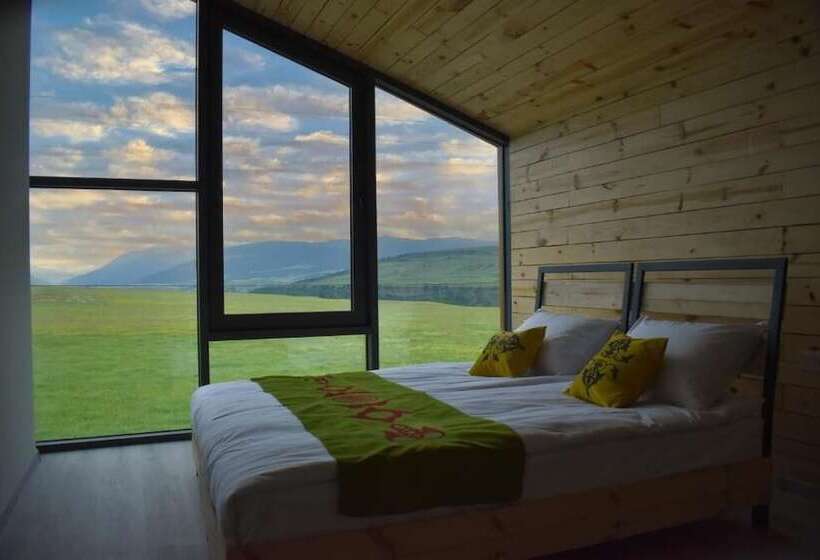 בית מלון כפרי Kaghni