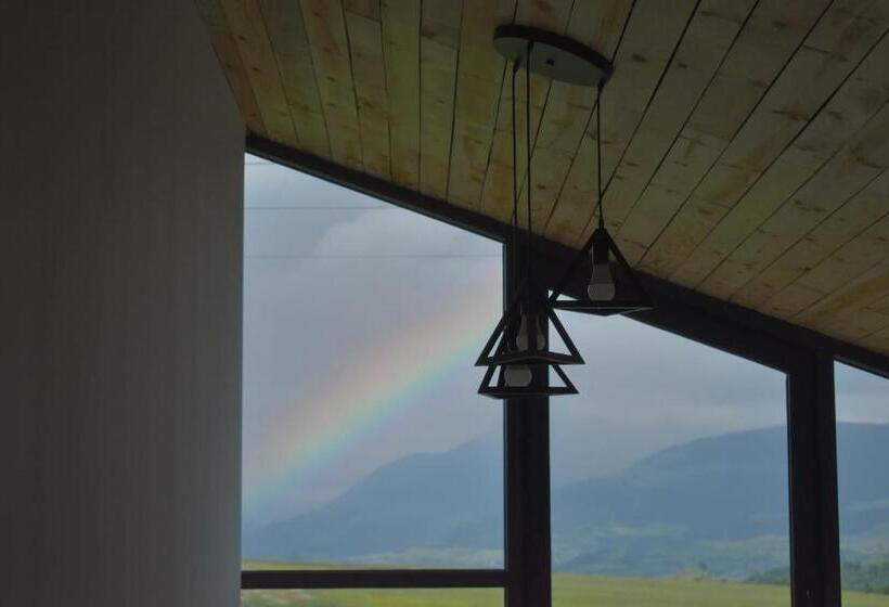 בית מלון כפרי Kaghni