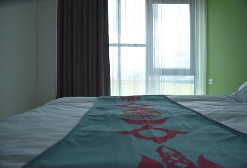 בית מלון כפרי Kaghni