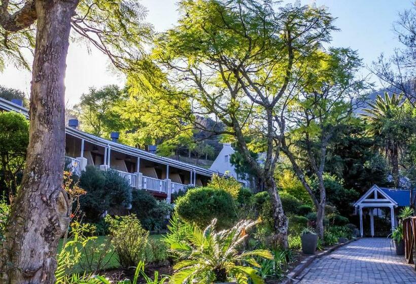 בית מלון כפרי Katberg Mountain Resort &