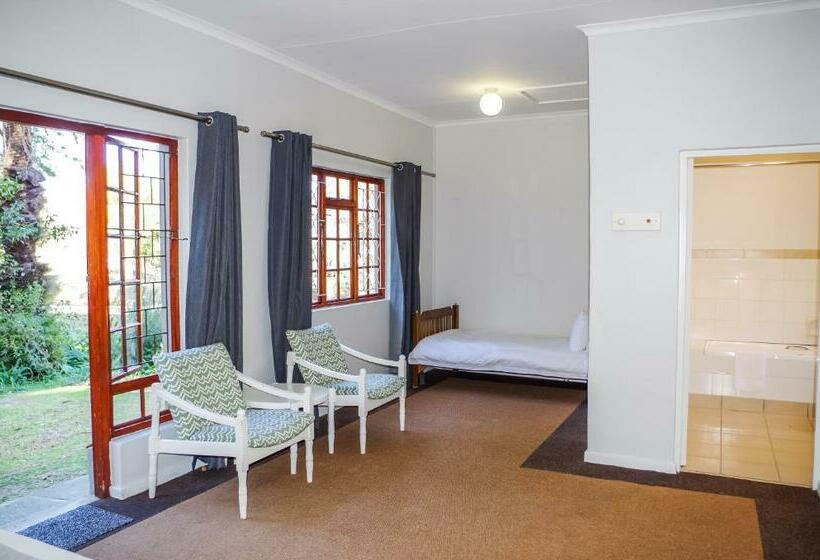 בית מלון כפרי Katberg Mountain Resort &