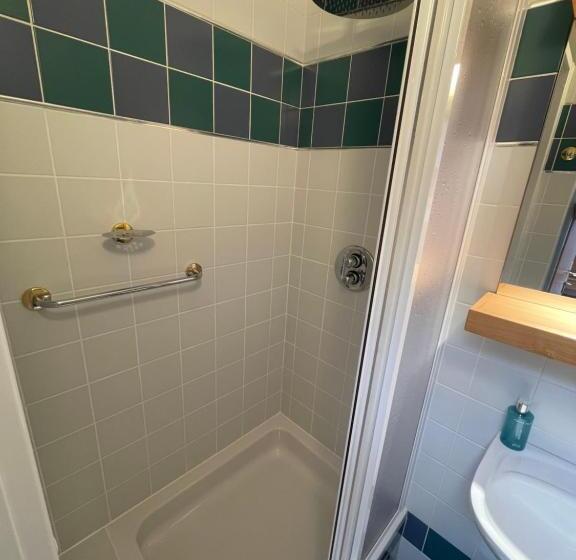 هتل Laguna & Restaurant