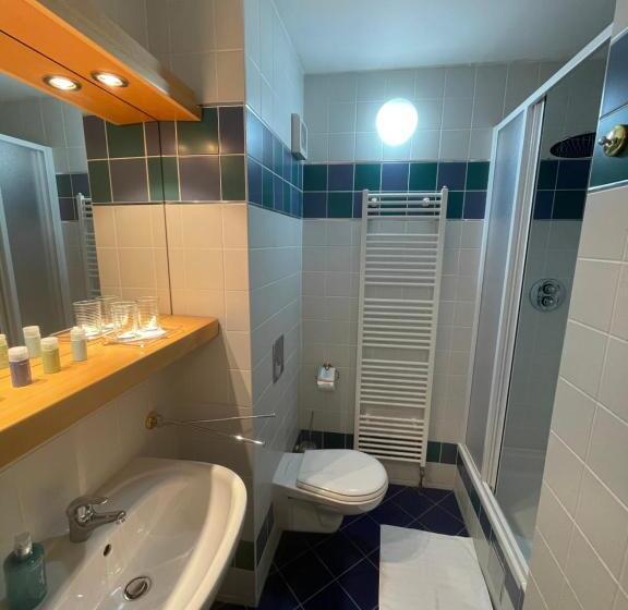 酒店 Laguna & Restaurant