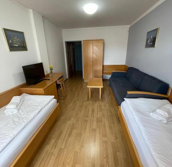 هتل Laguna & Restaurant