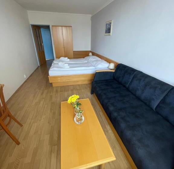 هتل Laguna & Restaurant