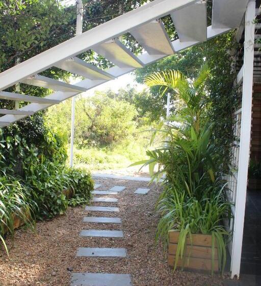 Отель Mogi Boutique