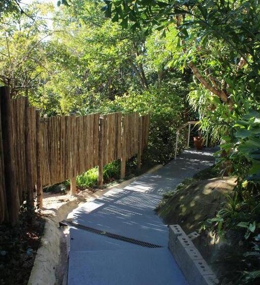 Отель Mogi Boutique