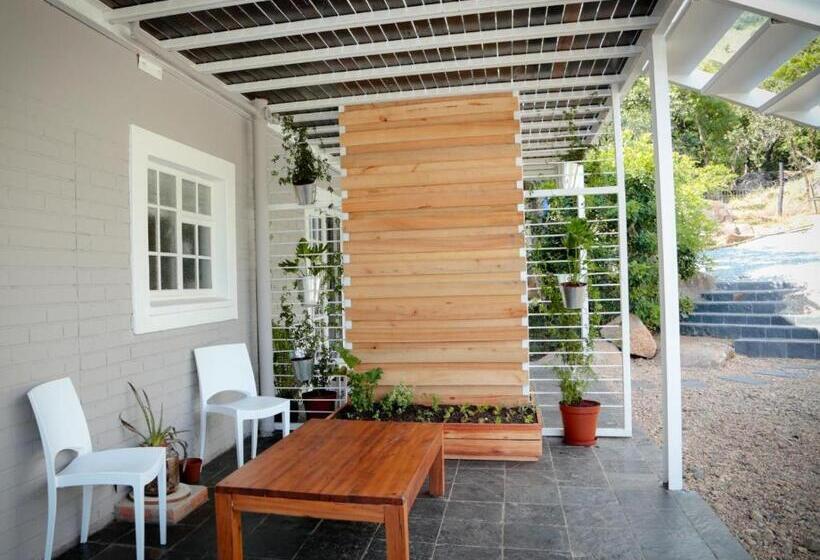 Отель Mogi Boutique