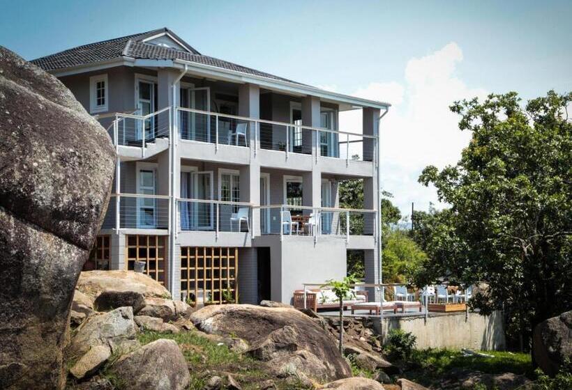 Отель Mogi Boutique