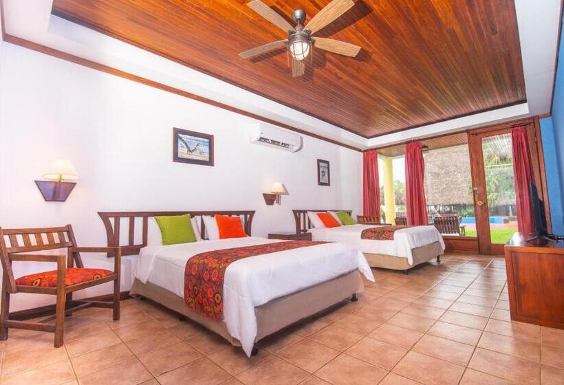 فندق Nandel Beach Resort