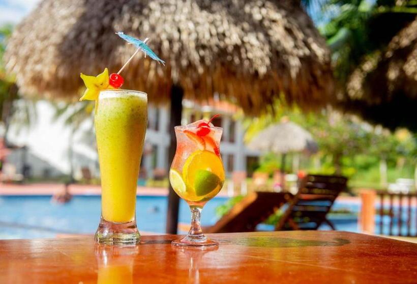 فندق Nandel Beach Resort