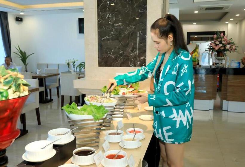 Orson Hotel & Resort Con Dao