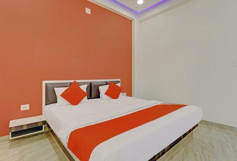 فندق Oyo 80981 The Gopal Bhagwati  & Restaurant