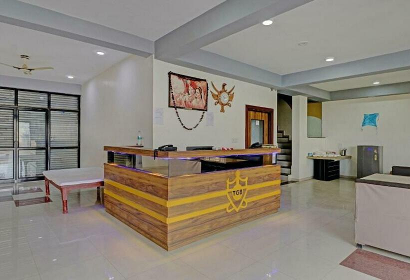 فندق Oyo 80981 The Gopal Bhagwati  & Restaurant