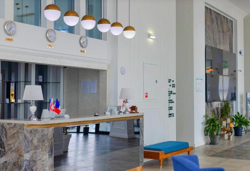 هتل Panorama Kvariati Vip